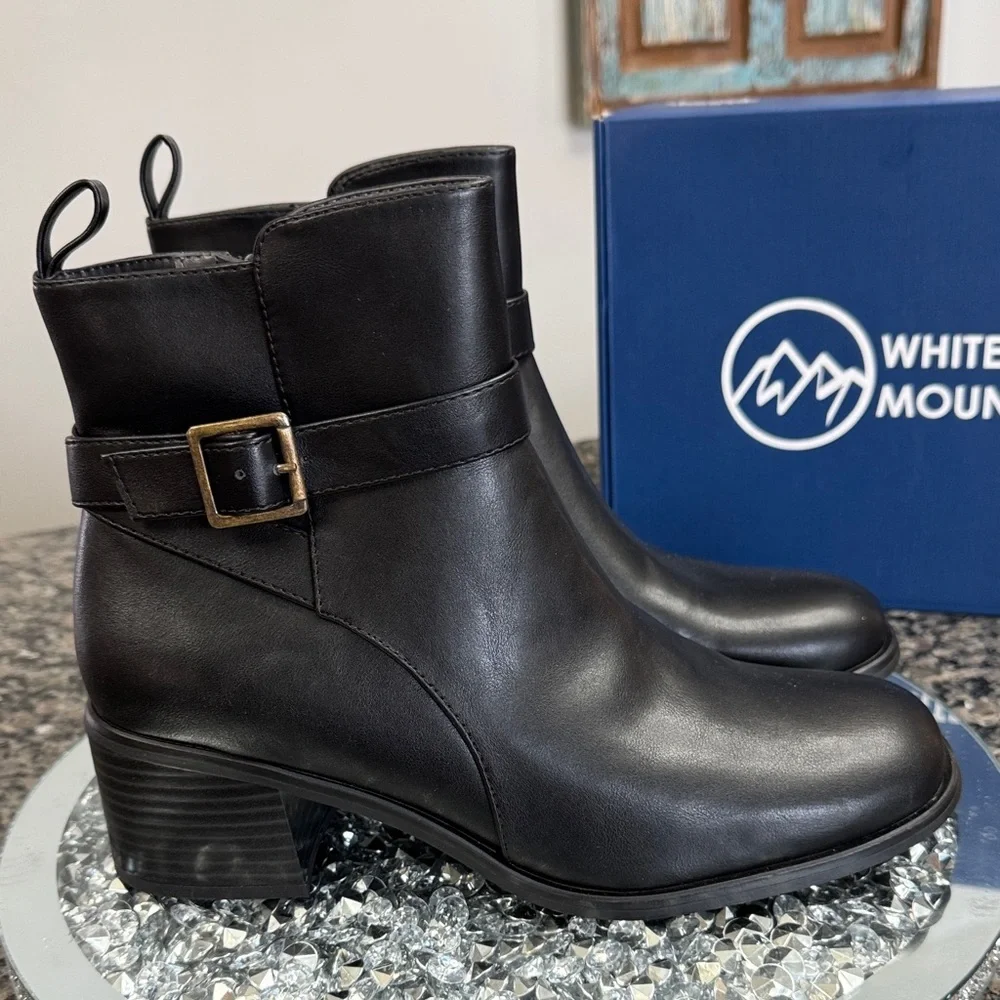 White Mountain Women's Black Ankle Booties with Buckle